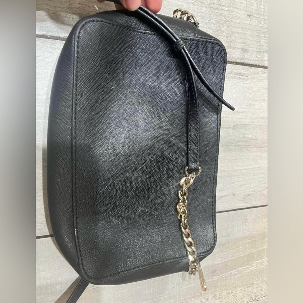 Michael kors crossbody - Picture 3 of 7